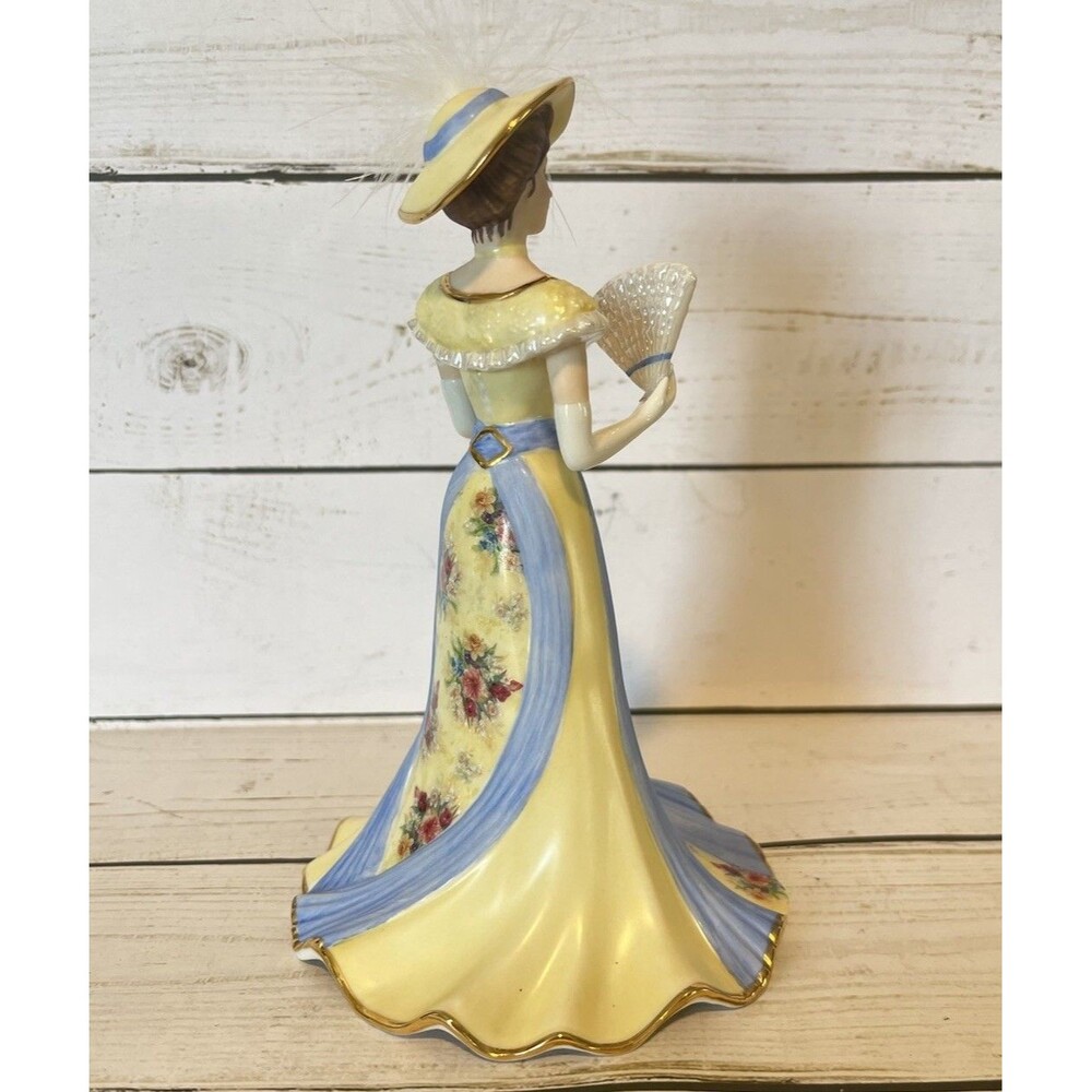 Bradford Editions 2004 Lena Liu 4th Elegant Era Bell Summer Breeze & Certificate - Picture 2 of 9